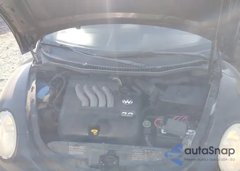 2004 Volkswagen New Beetle Gl from USA, damaged, VIN 3VWBK31C94M421762